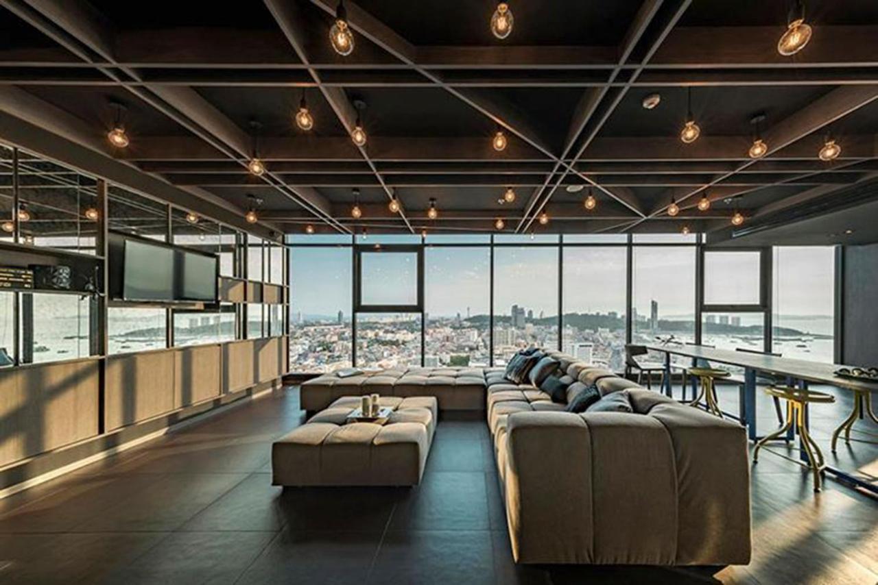 The Base Central Apartments パッタヤー エクステリア 写真